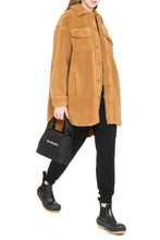 Load image into Gallery viewer, Sabi vegan fur jacket
