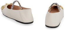 Load image into Gallery viewer, Leather pointy-toe ballet flats

