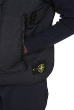 Load image into Gallery viewer, Full zip field vest
