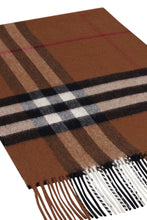 Load image into Gallery viewer, Checked cashmere scarf

