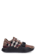 Load image into Gallery viewer, Canvas low-top sneakers
