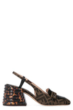 Load image into Gallery viewer, Promenade fabric slingback pumps
