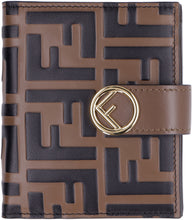 Load image into Gallery viewer, Small leather wallet
