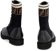 Load image into Gallery viewer, Rockoko combat boots

