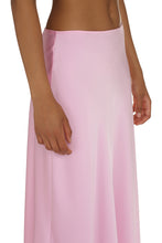 Load image into Gallery viewer, Satin flared skirt

