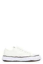 Load image into Gallery viewer, Peterson canvas low-top sneakers
