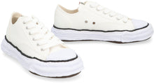 Load image into Gallery viewer, Peterson canvas low-top sneakers
