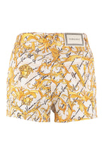 Load image into Gallery viewer, Printed denim shorts
