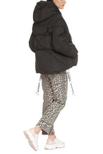 Load image into Gallery viewer, Khris Puffer hooded down jacket
