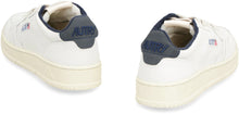 Load image into Gallery viewer, Medalist low-top sneakers
