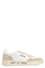 Load image into Gallery viewer, Medalist low-top sneakers
