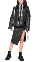 Load image into Gallery viewer, Khris hooded down jacket
