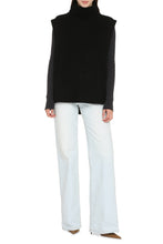Load image into Gallery viewer, Turtleneck sweater
