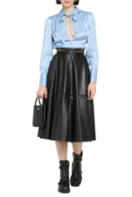 Load image into Gallery viewer, V-neck body-shirt

