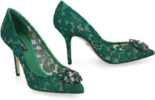 Load image into Gallery viewer, Bellucci lace pumps
