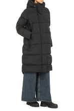 Load image into Gallery viewer, Byward long hooded down jacket
