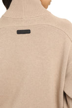 Load image into Gallery viewer, Turtleneck wool pullover
