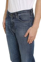 Load image into Gallery viewer, City straight leg jeans
