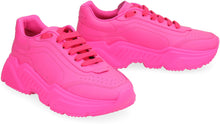 Load image into Gallery viewer, Daymaster leather sneakers
