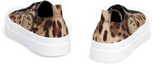 Load image into Gallery viewer, Low-top sneakers

