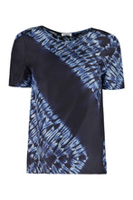 Load image into Gallery viewer, Printed silk blouse
