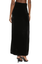 Load image into Gallery viewer, Velvet skirt
