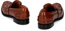 Load image into Gallery viewer, Pembrey Flower leather loafers
