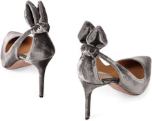 Load image into Gallery viewer, Pointy-toe pumps
