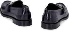 Load image into Gallery viewer, Calfskin loafers
