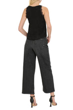 Load image into Gallery viewer, Esagerato lace trimmed top
