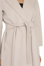 Load image into Gallery viewer, Esturia belted coat
