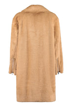 Load image into Gallery viewer, Evaristo faux fur coat

