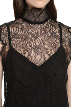 Load image into Gallery viewer, Lace top
