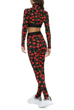 Load image into Gallery viewer, Long sleeve crop top

