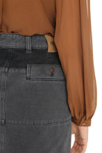 Load image into Gallery viewer, Denim mini skirt
