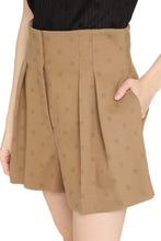 Load image into Gallery viewer, Virgin wool shorts
