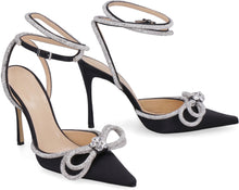 Load image into Gallery viewer, Double Bow satin pumps
