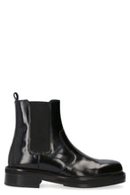 Load image into Gallery viewer, Leather Chelsea boots
