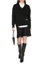 Load image into Gallery viewer, Wool V-neck pullover
