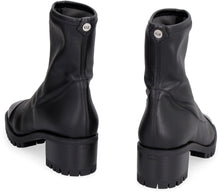 Load image into Gallery viewer, Leather ankle boots
