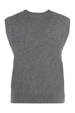Load image into Gallery viewer, Knitted wool vest
