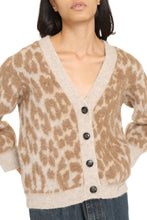 Load image into Gallery viewer, Alpaca knit cardigan
