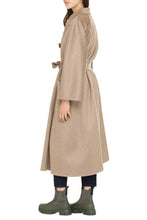 Load image into Gallery viewer, Labbro cashmere coat
