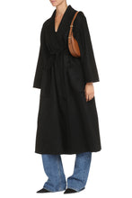Load image into Gallery viewer, Ludmilla cashmere coat
