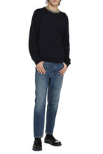 Load image into Gallery viewer, Fine-knit sweater
