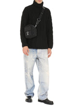 Load image into Gallery viewer, Large long sleeve turtleneck
