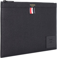 Load image into Gallery viewer, Logo detail flat leather pouch
