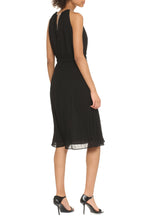 Load image into Gallery viewer, Crepe-cady dress
