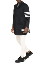 Load image into Gallery viewer, Single-breasted long coat
