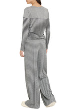 Load image into Gallery viewer, Nupar striped pullover
